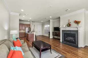 821 W 26th St, Houston, TX 77008 - Photo 9