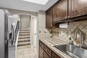 4085 Young St, Pasadena, TX 77504 - Photo 9