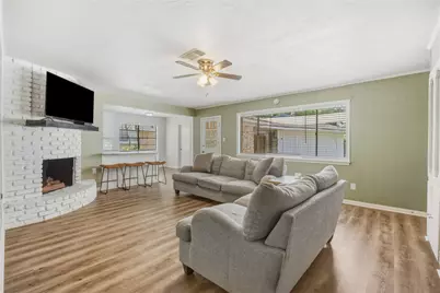 1103 Baymeadow Drive, Houston, TX 77062 - Photo 11