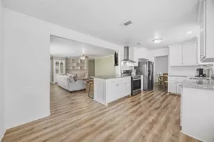 1103 Baymeadow Dr, Houston, TX 77062 - Photo 17