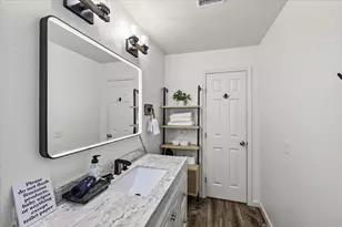 16538 Jean Lafitte Rd, Jamaica Beach, TX 77554 - Photo 23