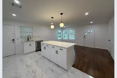 1972 W McKinney Street, Houston, TX 77019 - Photo 3