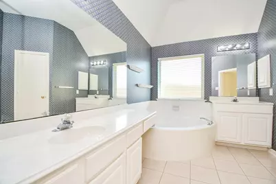 1816 Oak Lodge Drive, Pearland, TX 77581 - Photo 15