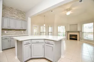 1816 Oak Lodge Dr, Pearland, TX 77581 - Photo 11