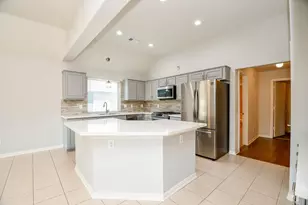 1816 Oak Lodge Dr, Pearland, TX 77581 - Photo 9