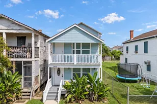 1412 Ave M 1/2, Galveston, TX 77550 - Photo 1
