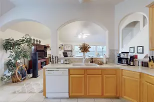 174 Queenscliff Ct, The Woodlands, TX 77382 - Photo 15