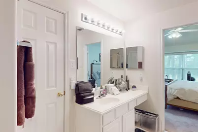 174 Queenscliff Court, The Woodlands, TX 77382 - Photo 19