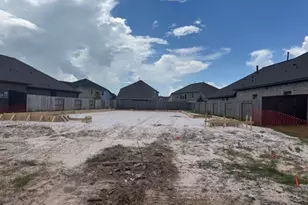 13040 Soaring Frst Dr, Conroe, TX 77302 - Photo 5