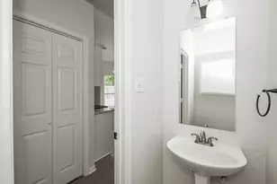 101 Cacao St, Lake Jackson, TX 77566 - Photo 13