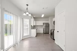 101 Cacao St, Lake Jackson, TX 77566 - Photo 9