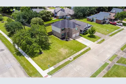 101 Cacao Street, Lake Jackson, TX 77566 - Photo 33