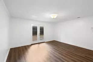 310 W Fair Harbor Ln, Houston, TX 77079 - Photo 19