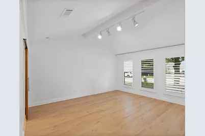 310 W Fair Harbor Lane, Houston, TX 77079 - Photo 9