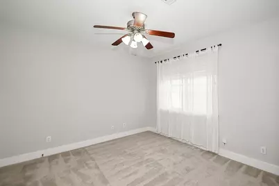 1121 W 17th Street #B, Houston, TX 77008 - Photo 5