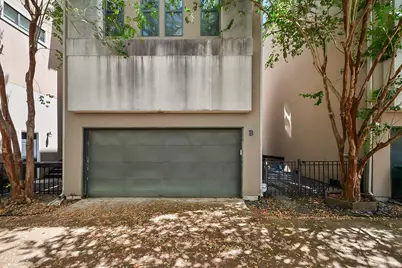 1121 W 17th Street #B, Houston, TX 77008 - Photo 1