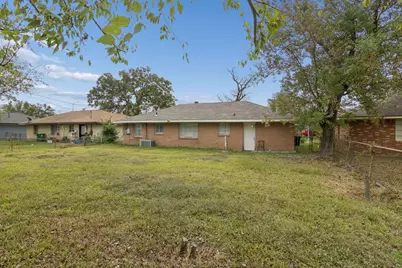 9029 Homewood Lane, Houston, TX 77078 - Photo 23
