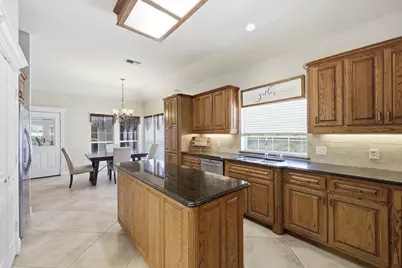 405 Pintail Lane, Orange, TX 77630 - Photo 9