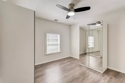100 E 33rd Street, Houston, TX 77018 - Photo 9