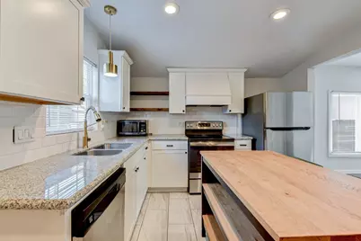 100 E 33rd Street, Houston, TX 77018 - Photo 7