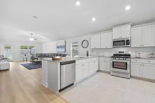 13301 Lago Acero Ln, La Marque, TX 77568 - Photo 25