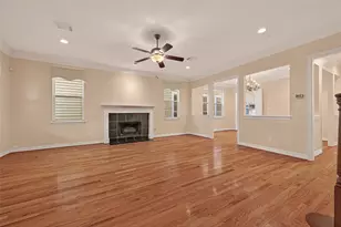 431 Westmoreland St, Houston, TX 77006 - Photo 9