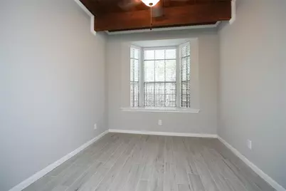 5370 Brownway Street #D33, Houston, TX 77056 - Photo 13