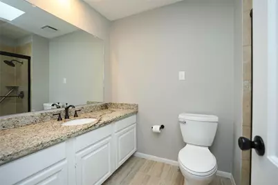 5370 Brownway Street #D33, Houston, TX 77056 - Photo 25