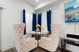 851 S Victory Dr, Houston, TX 77088 - Photo 11