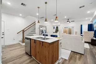 851 S Victory Dr, Houston, TX 77088 - Photo 15