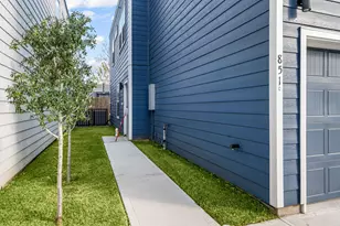 851 S Victory Dr, Houston, TX 77088 - Photo 45