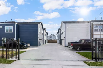 851 S Victory Drive #B C, Houston, TX 77088 - Photo 41