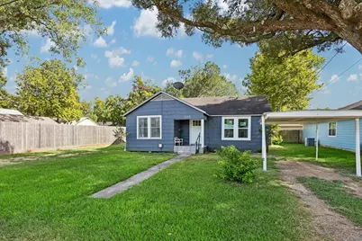 315 Jones Street, Columbus, TX 78934 - Photo 3