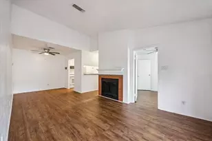 768 Memorial Mews St, Houston, TX 77079 - Photo 3