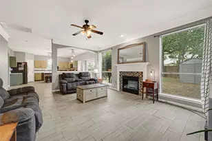 21118 Rushing Creek Ln, Katy, TX 77449 - Photo 11