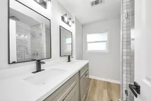 6015 McKnight St, Houston, TX 77035 - Photo 11