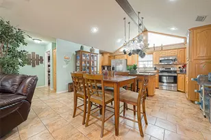 792 W Bayshore Dr, Palacios, TX 77465 - Photo 15