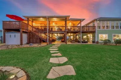 792 W Bayshore Drive, Palacios, TX 77465 - Photo 5