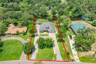 41 Robinhood Ln, Clute, TX 77531 - Photo 49