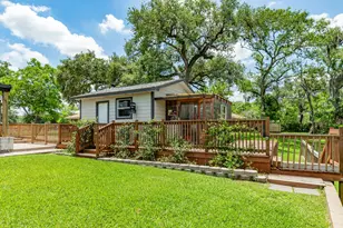 41 Robinhood Ln, Clute, TX 77531 - Photo 47