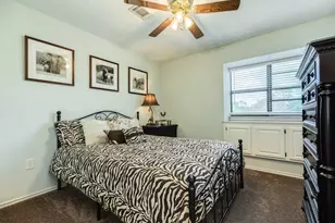 41 Robinhood Ln, Clute, TX 77531 - Photo 33