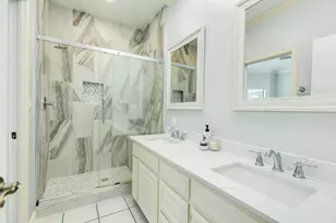41 Robinhood Ln, Clute, TX 77531 - Photo 29