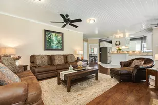 41 Robinhood Ln, Clute, TX 77531 - Photo 25