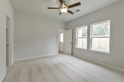 2033 Caney Creek Court, Conroe, TX 77301 - Photo 15