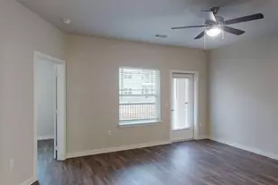 3530 W 12th St, Houston, TX 77008 - Photo 9
