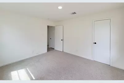 301 Cypress Street, Lake Jackson, TX 77566 - Photo 23