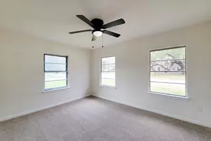 301 Cypress St, Lake Jackson, TX 77566 - Photo 27