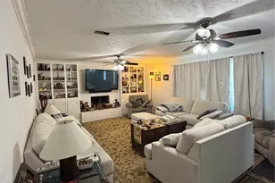 5030 Bayou Vista Dr, Houston, TX 77091 - Photo 3