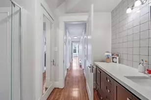 4614 Park Dr, Houston, TX 77023 - Photo 9