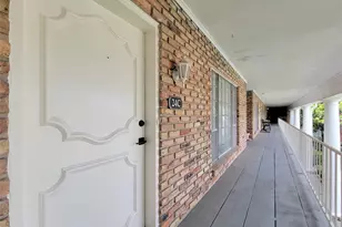 2101 Fountain View Dr, Houston, TX 77057 - Photo 23